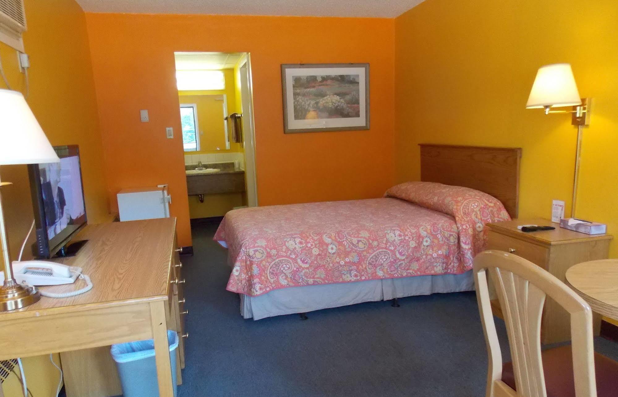 Mcmurray Inn Форт Макмъри Екстериор снимка