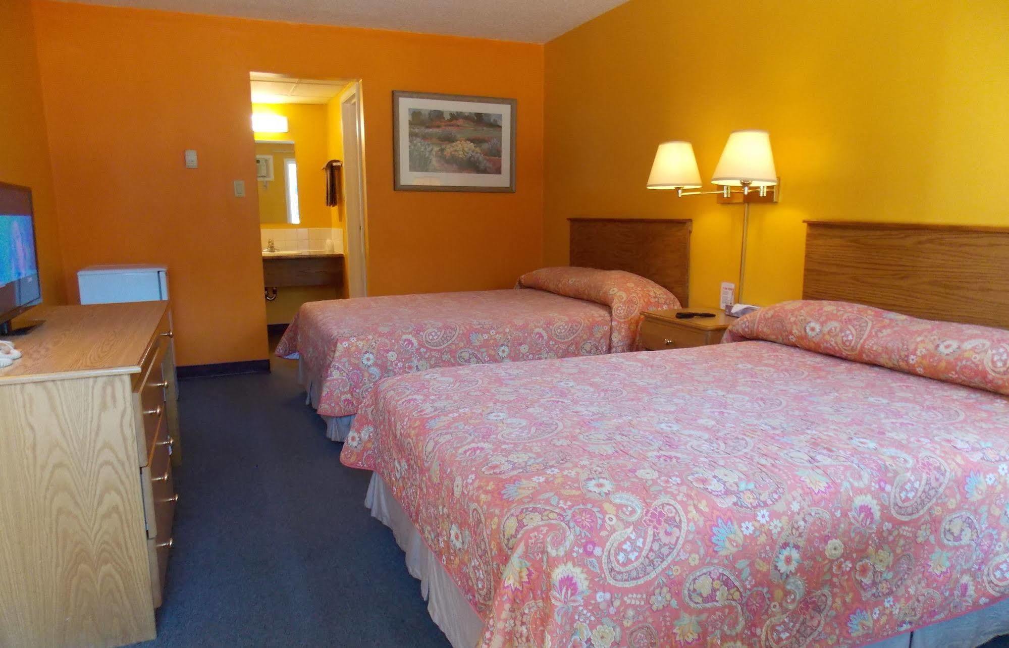 Mcmurray Inn Форт Макмъри Екстериор снимка